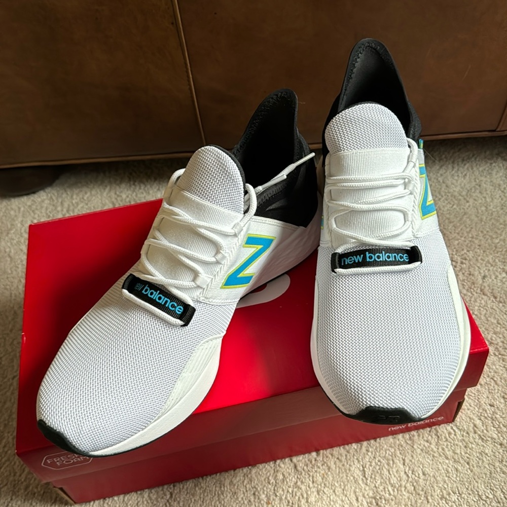 Men’s roav new balance shoes